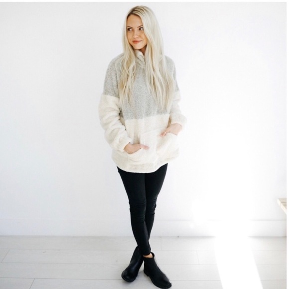 Fuzzy Half-Zip Gray/Cream Fleece Pullover Top Size Small - Picture 3 of 5